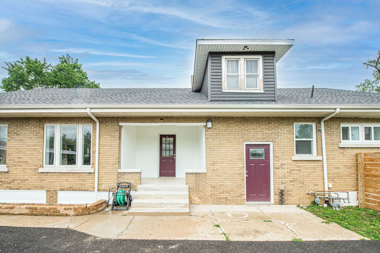 300 Princeton Avenue - Photo 1