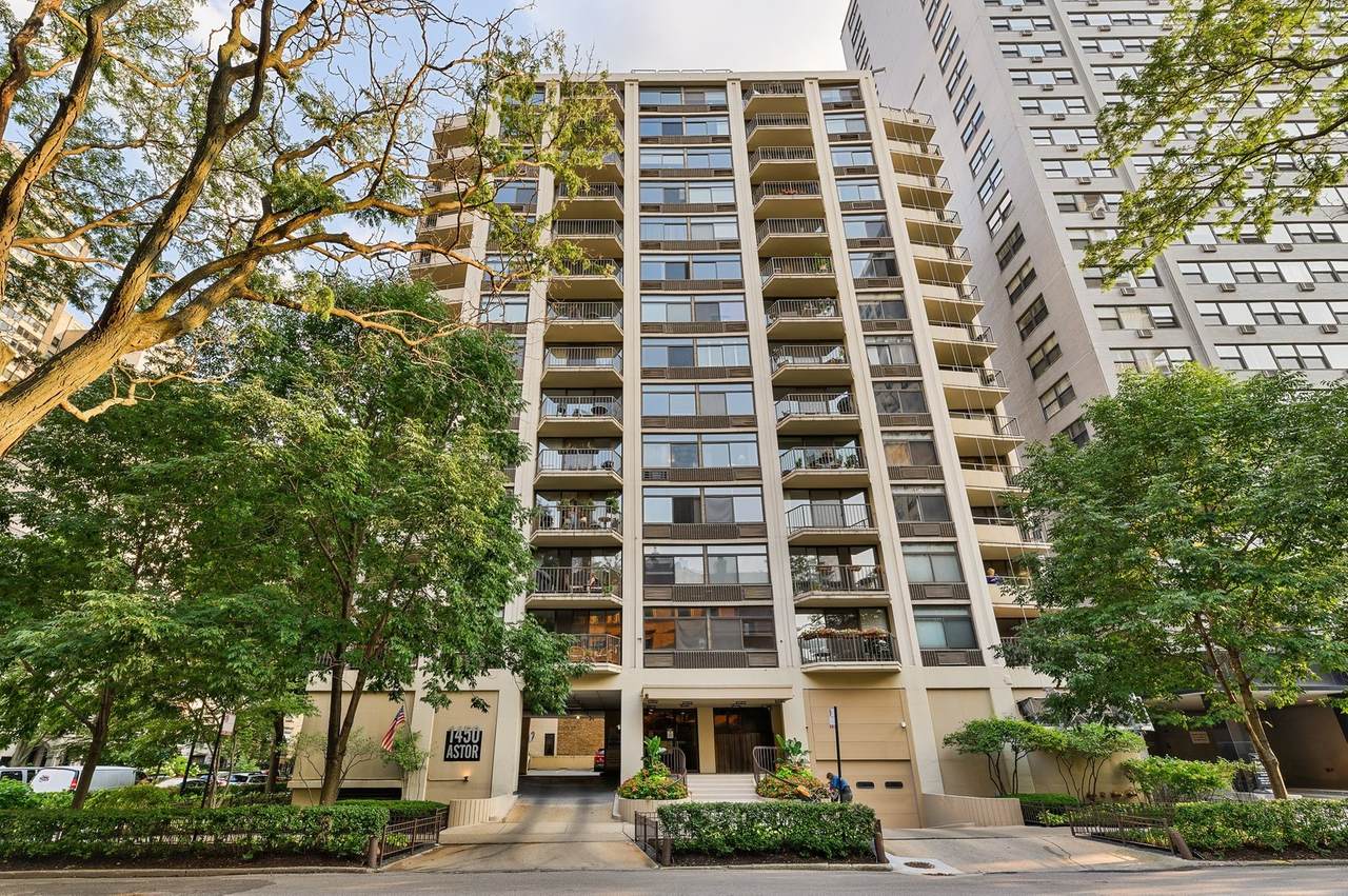 1450 Astor Street - Photo 1