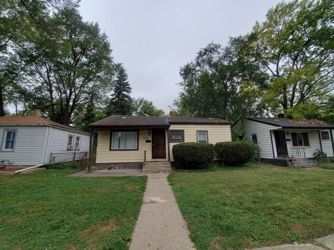 15730 Paulina Street - Photo 1