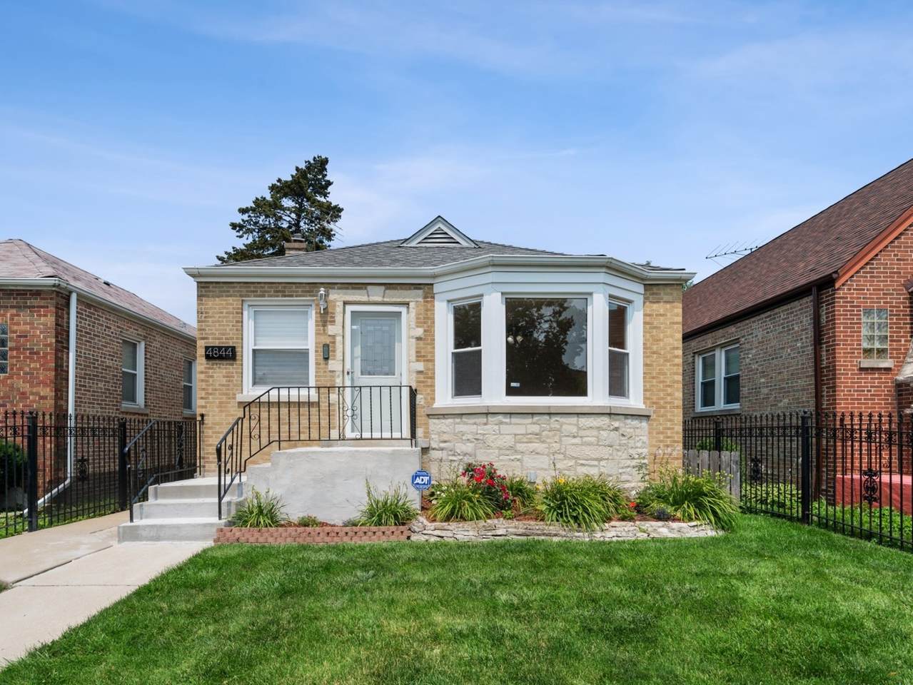 4844 Waveland Avenue - Photo 1