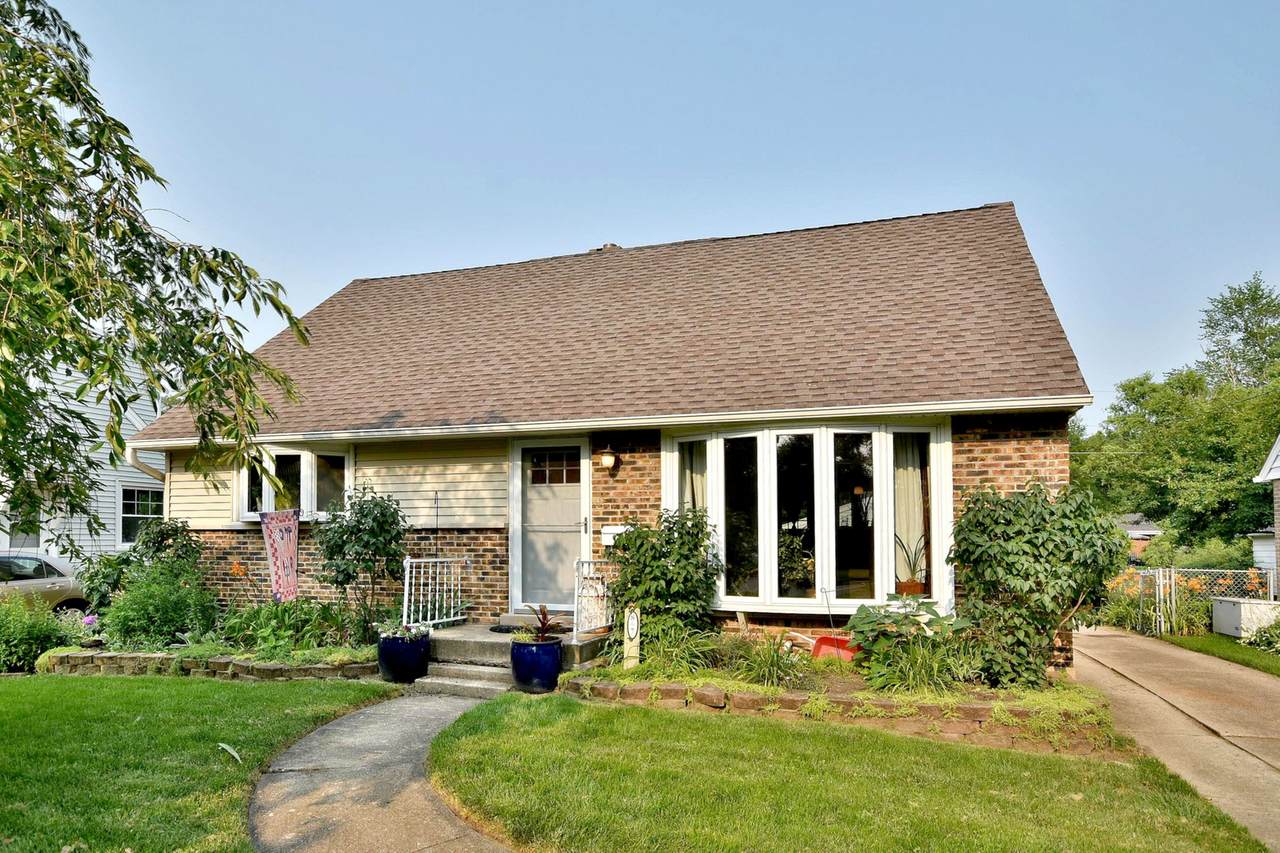 867 Fairfield Avenue - Photo 1