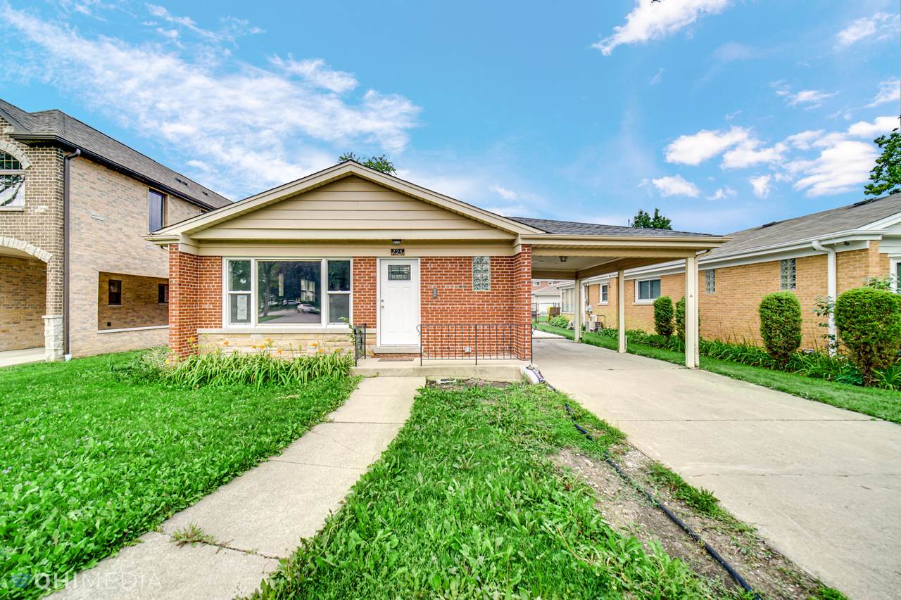 725 Seminary Avenue - Photo 1