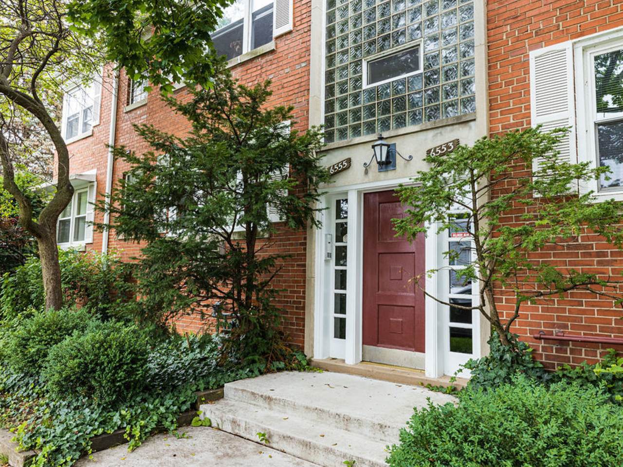 6555 Damen Avenue - Photo 1