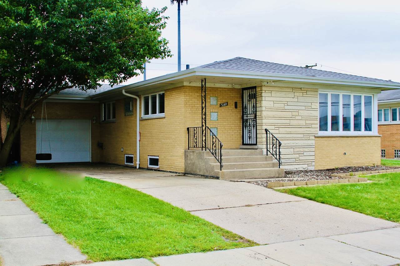 5149 Chester Avenue - Photo 1