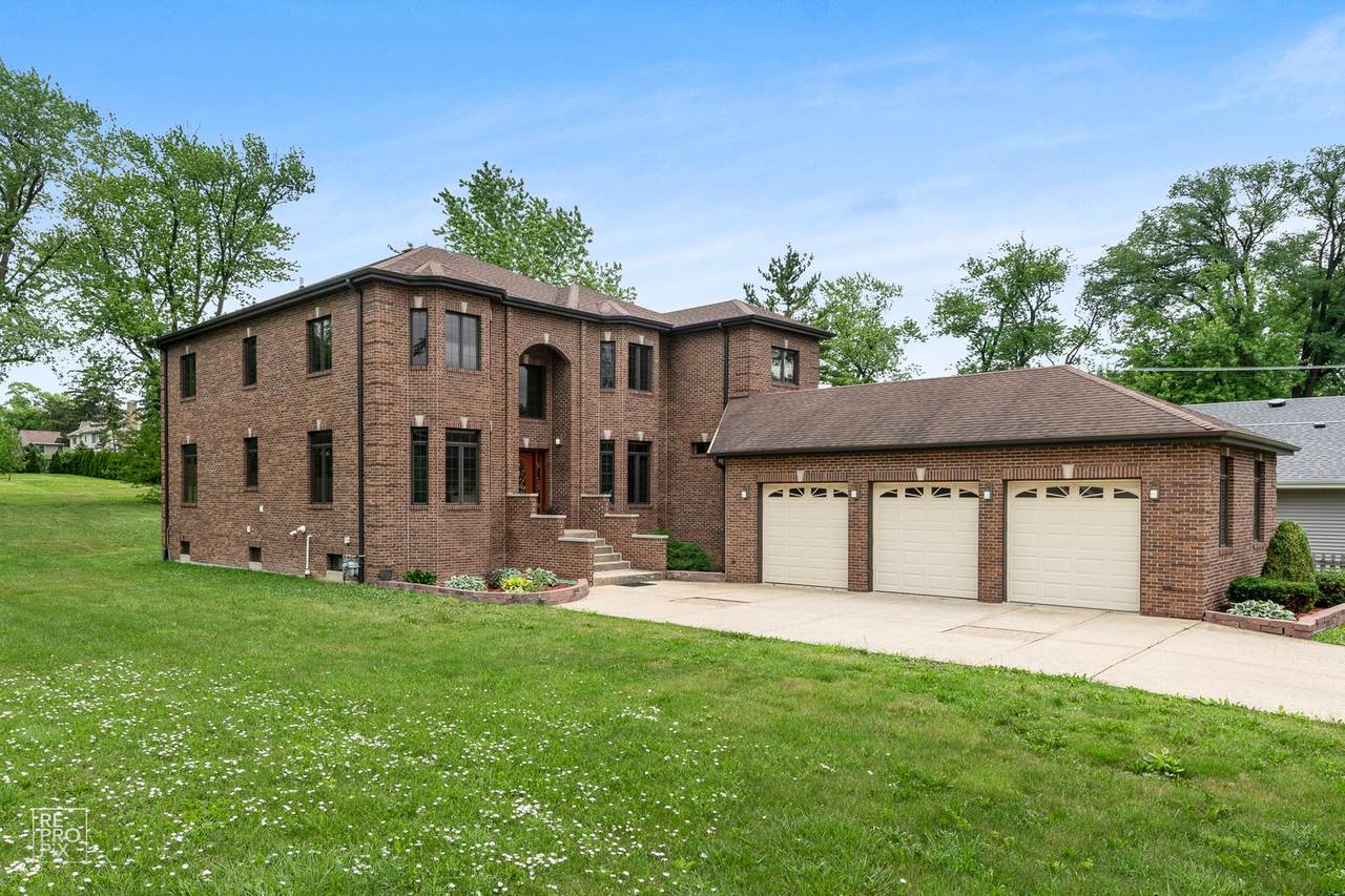 303 Washington Street - Photo 1