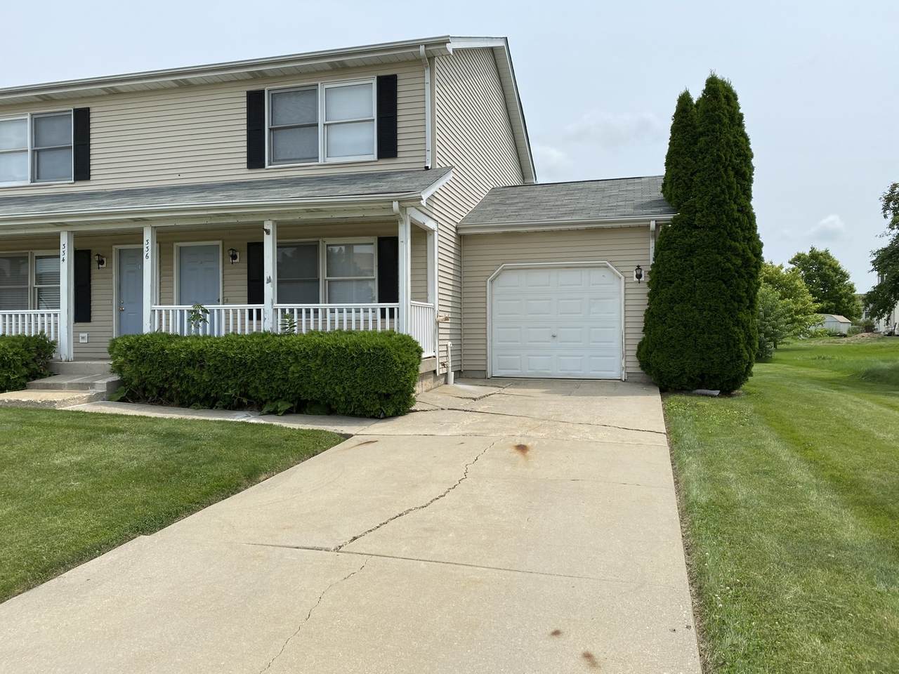 336 Jasmine Court - Photo 1