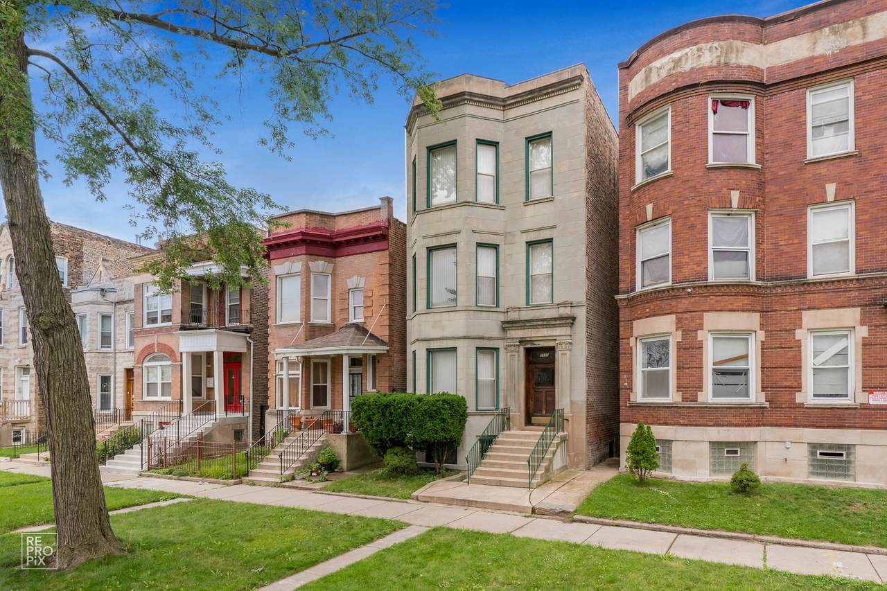 5942 Calumet Avenue - Photo 1