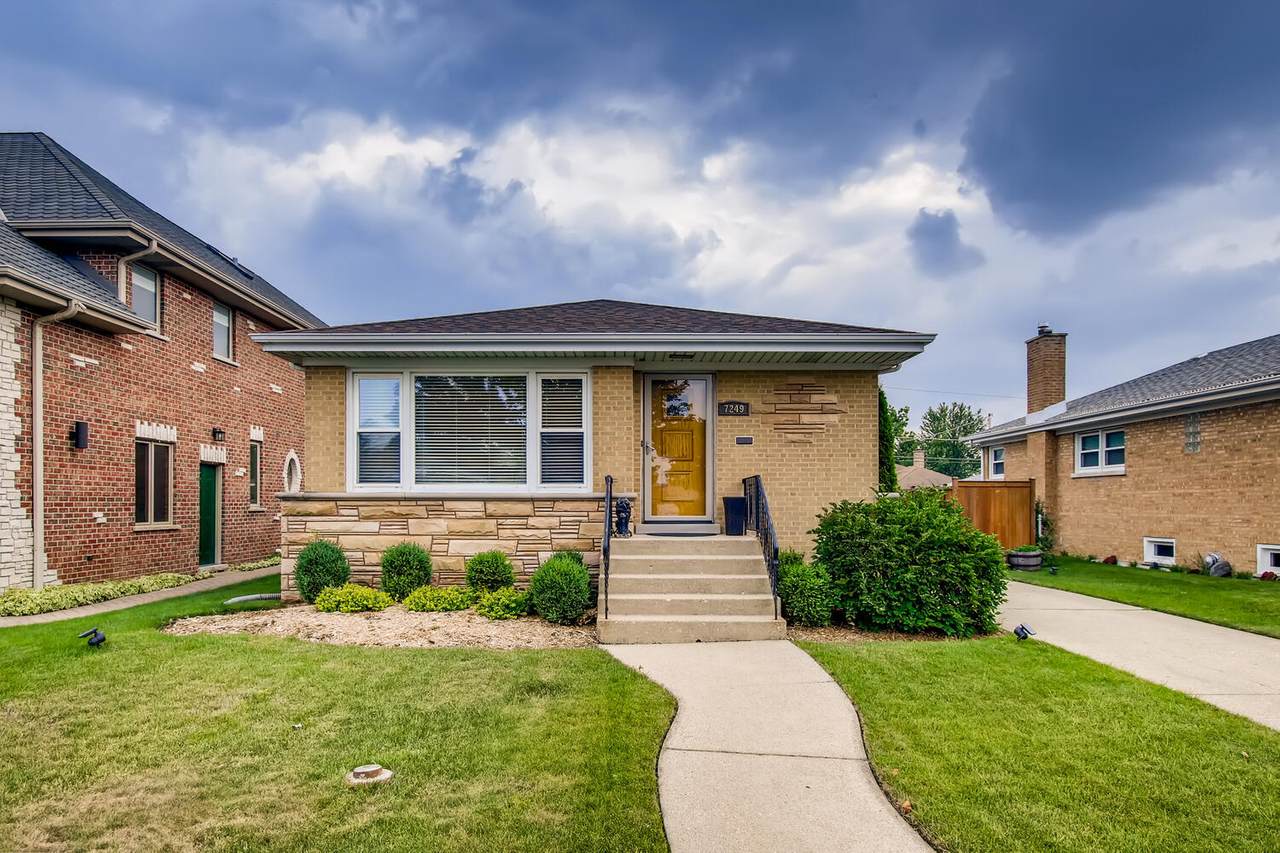7249 Lee Street - Photo 1