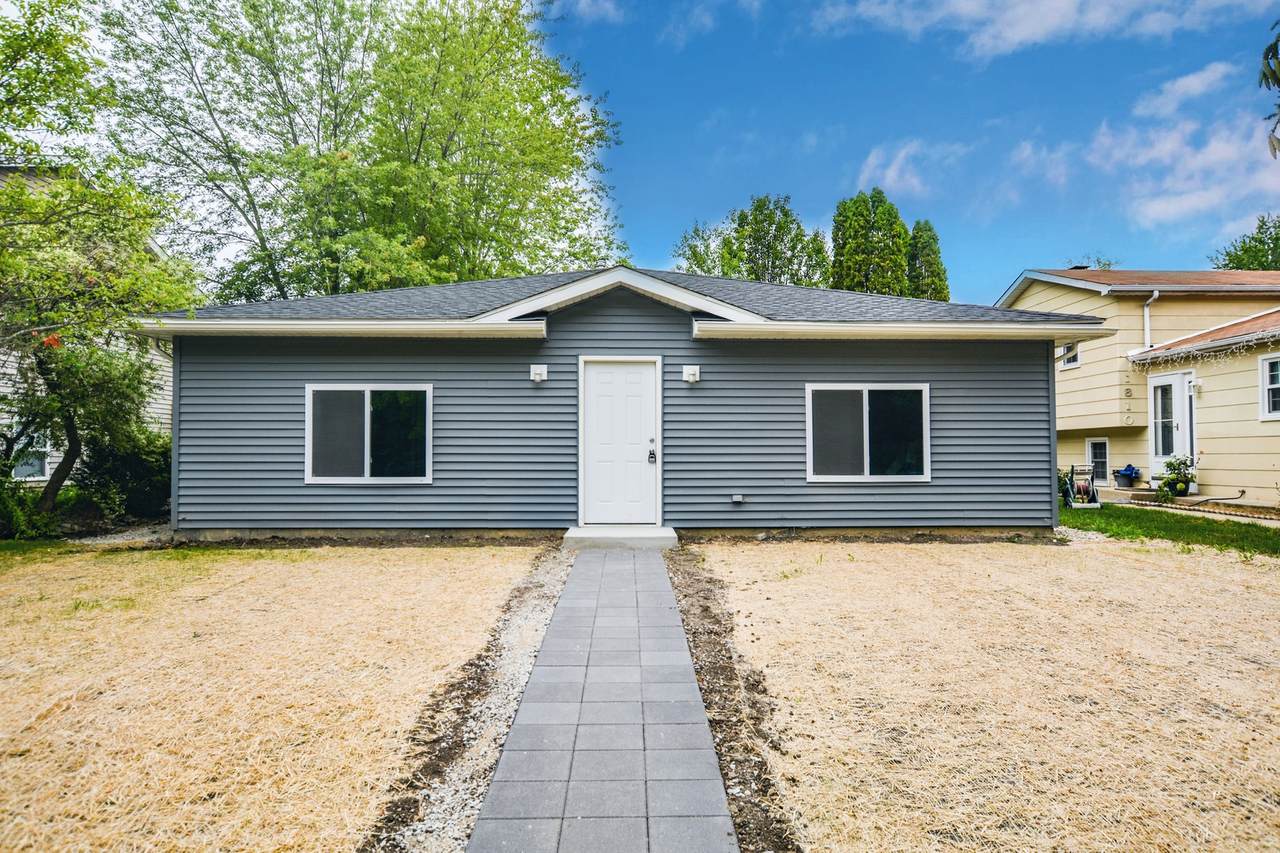 1812 Gideon Avenue - Photo 1