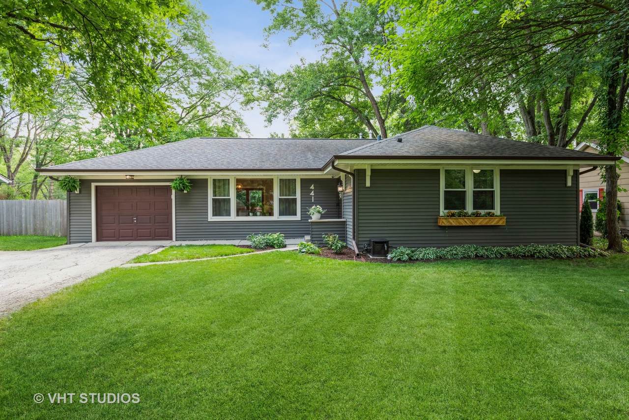 22W441 Arbor Lane - Photo 1