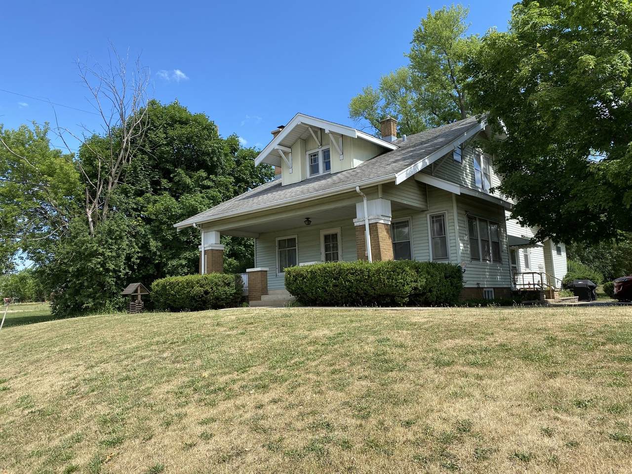 542 Rand Road - Photo 1