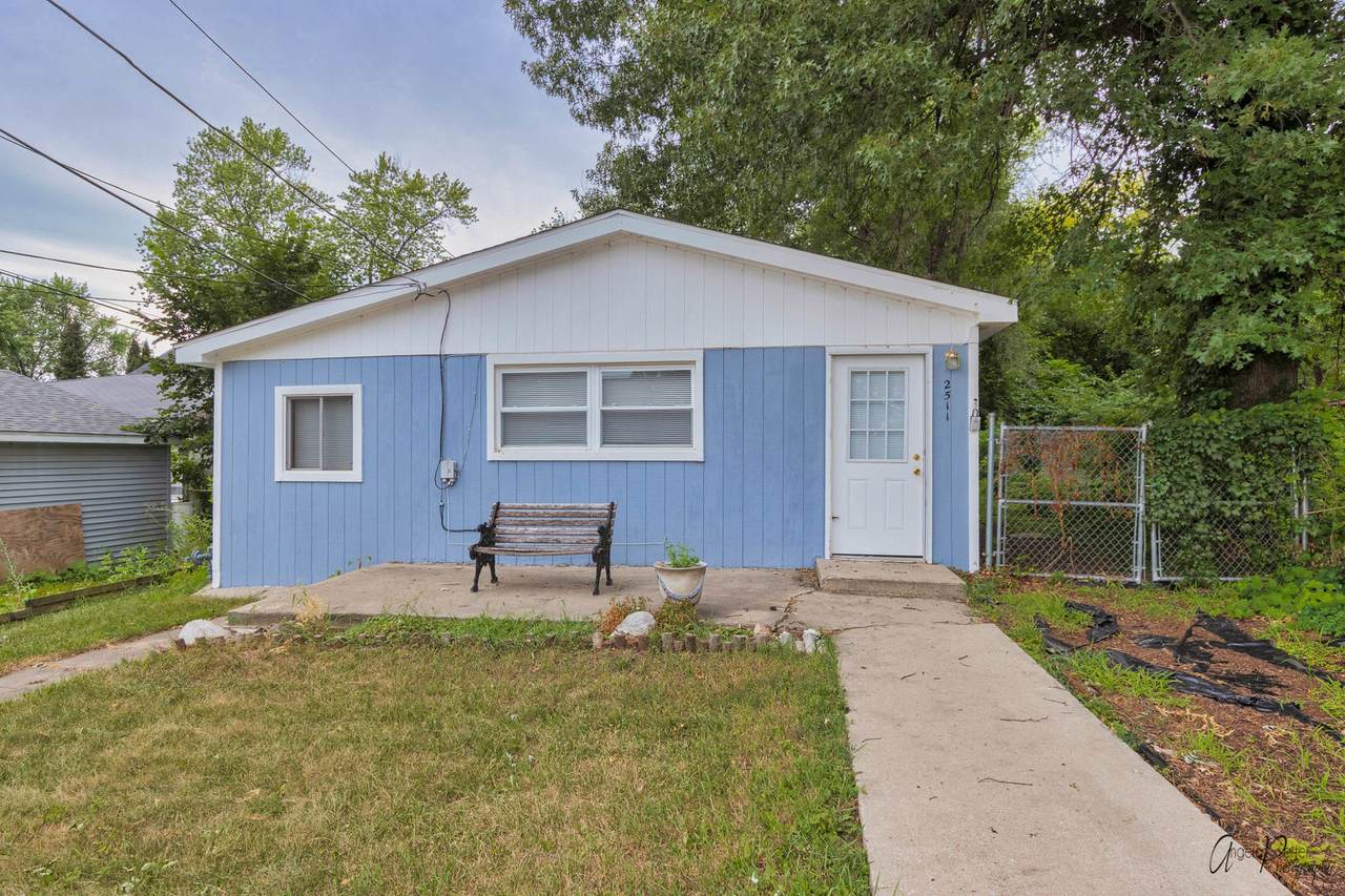 2511 Vaupell Drive - Photo 1
