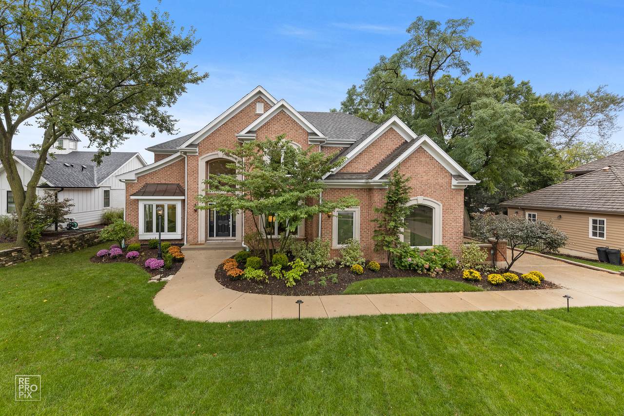 21 Chestnut Avenue - Photo 1