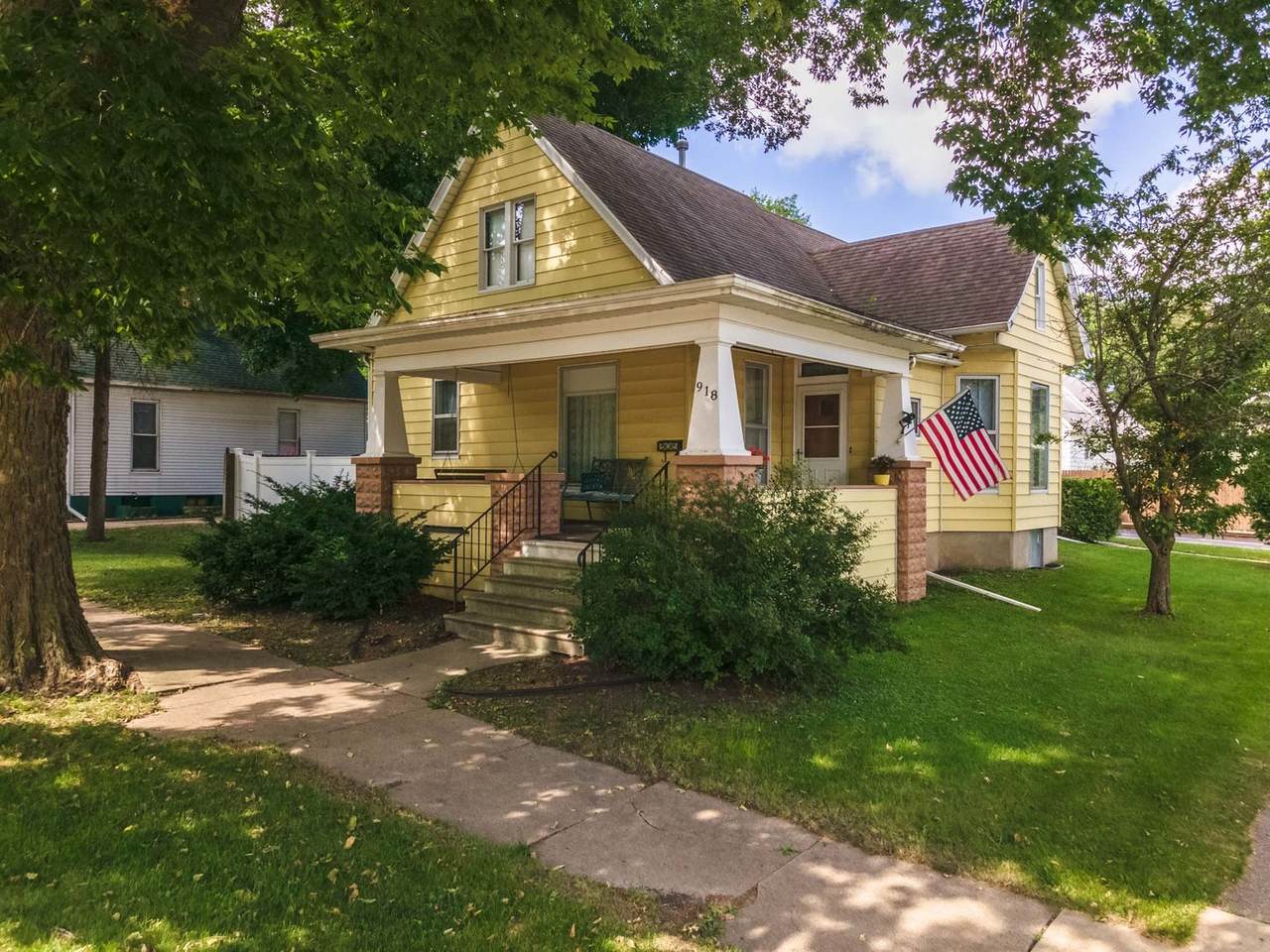 918 Madison Street - Photo 1