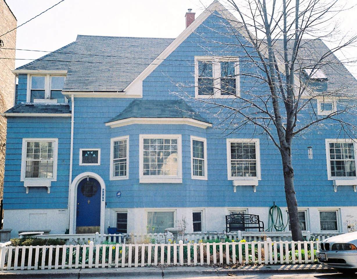 4149 Wolcott Avenue - Photo 1
