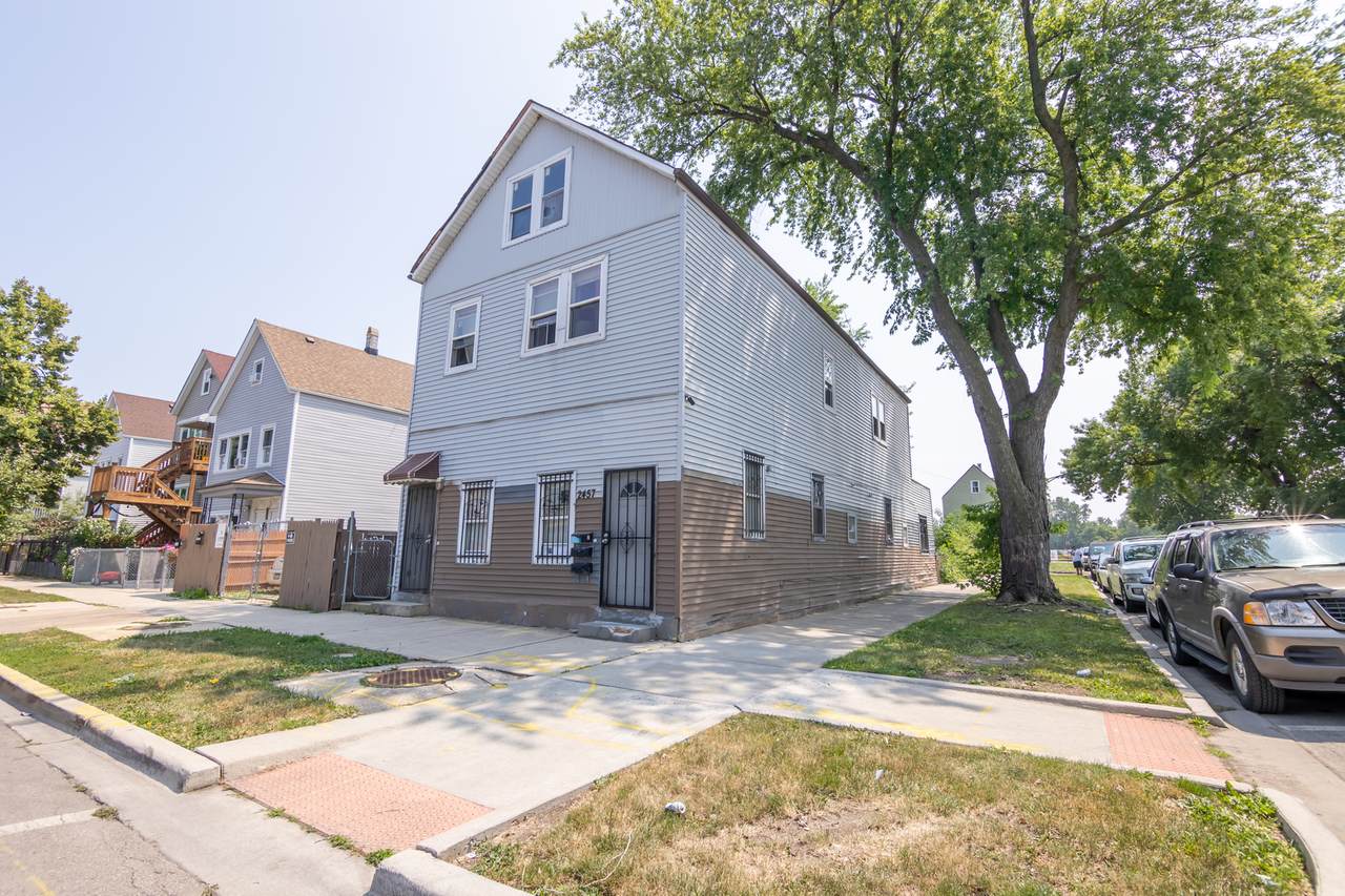 2457 47th Place - Photo 1