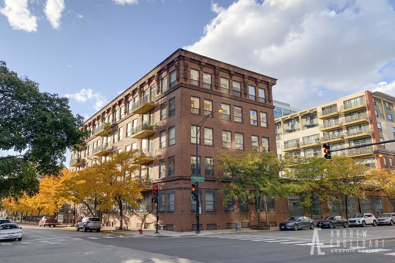 1910 Indiana Avenue - Photo 1
