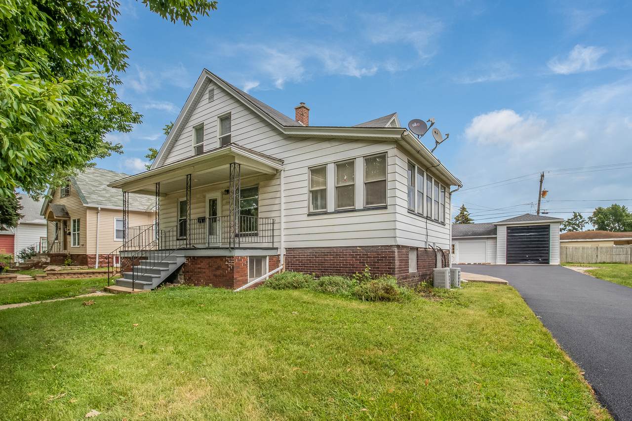 1116 Raynor Avenue - Photo 1