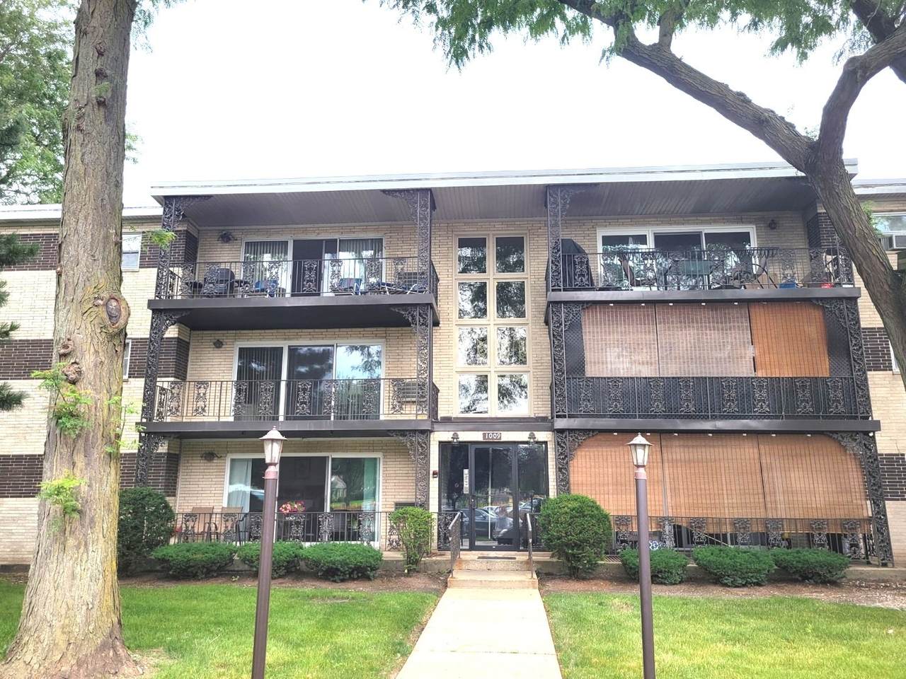 1009 8th Avenue - Photo 1
