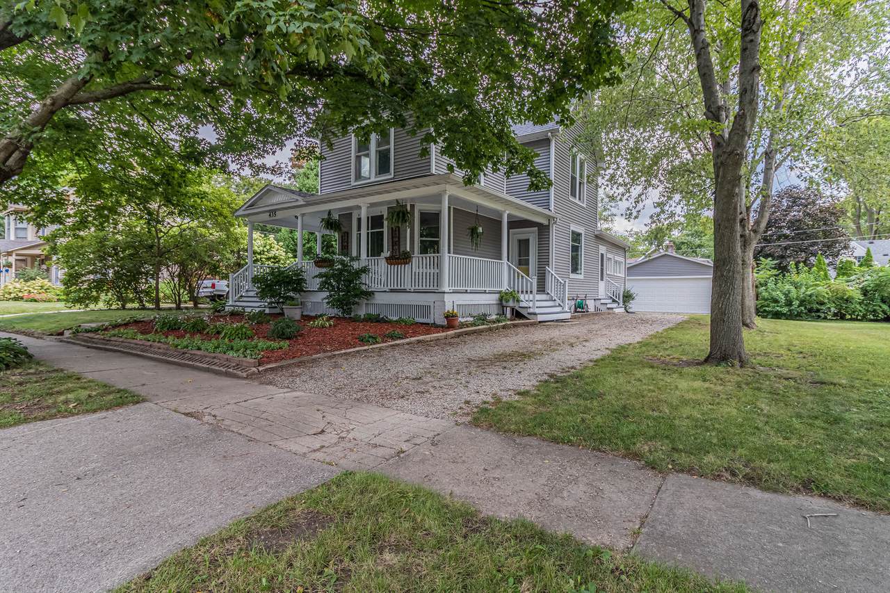 435 State Street - Photo 1