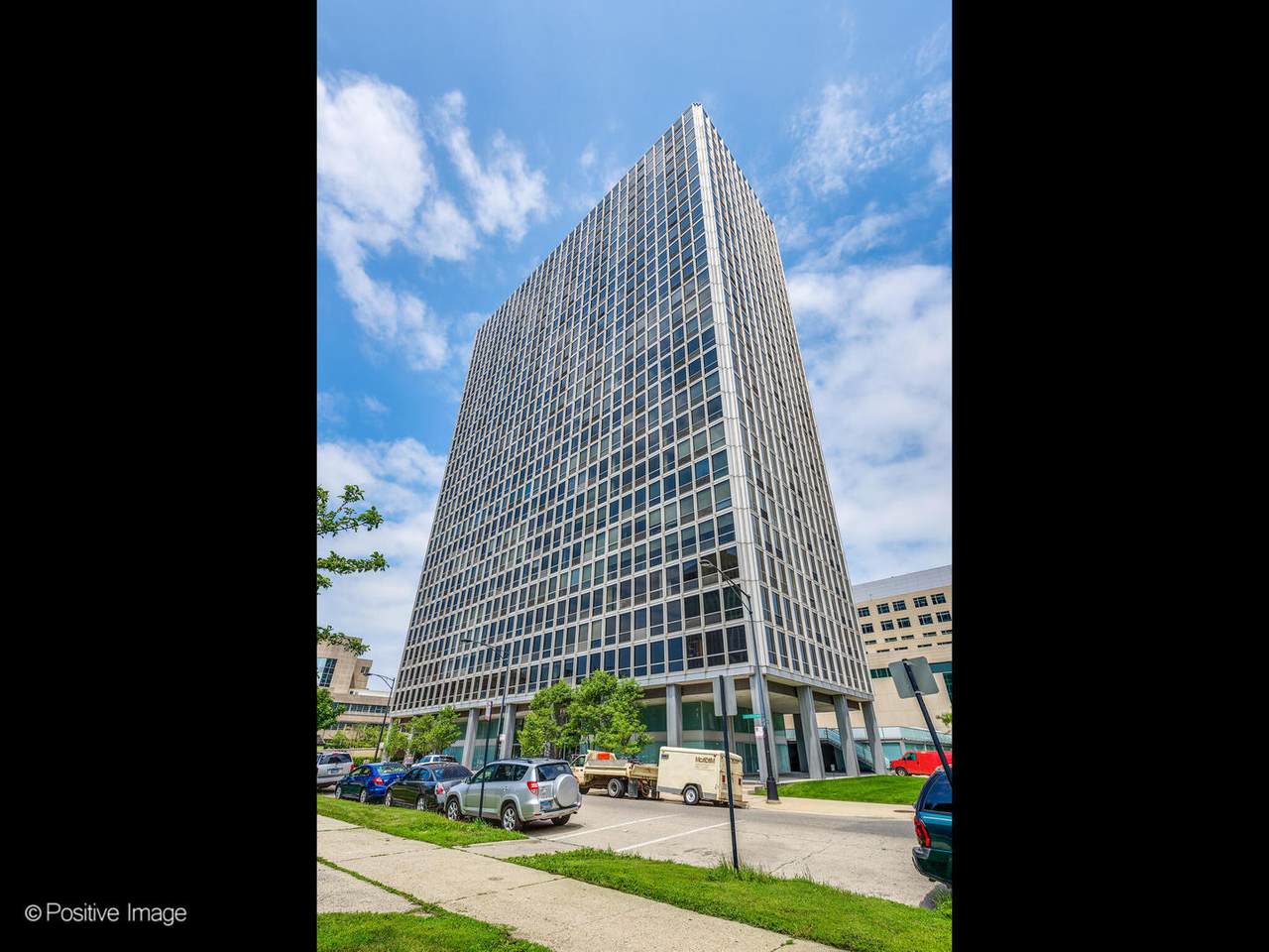 330 Diversey Parkway - Photo 1