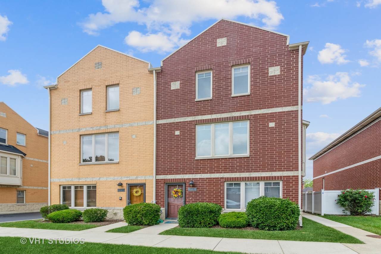 8900 31st Street - Photo 1