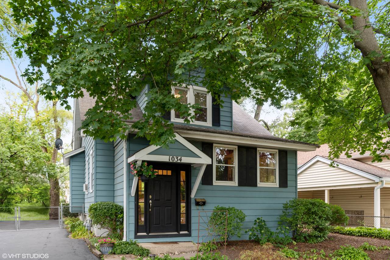 1034 Chestnut Street - Photo 1