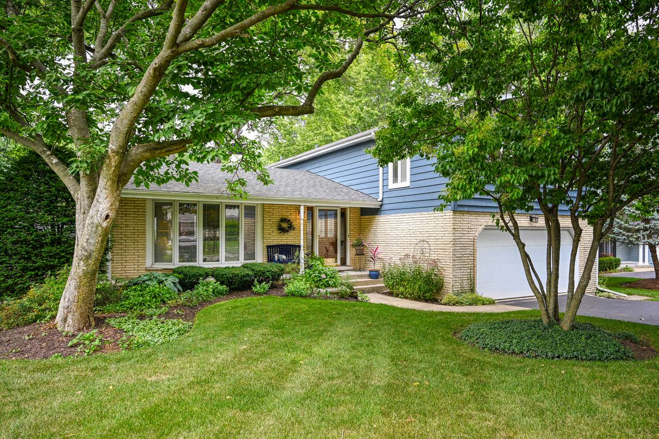 1570 Burning Trail Lane - Photo 1