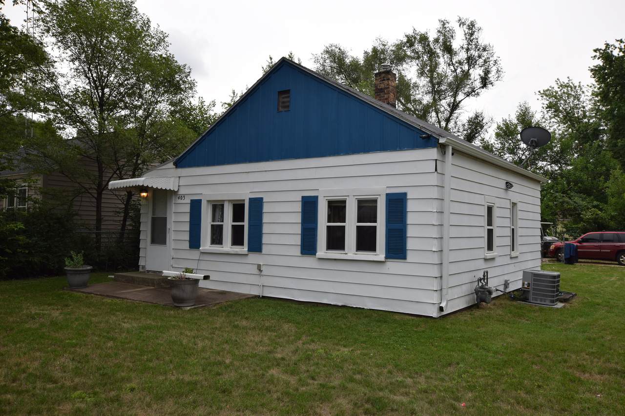 403 Greenview Avenue - Photo 1