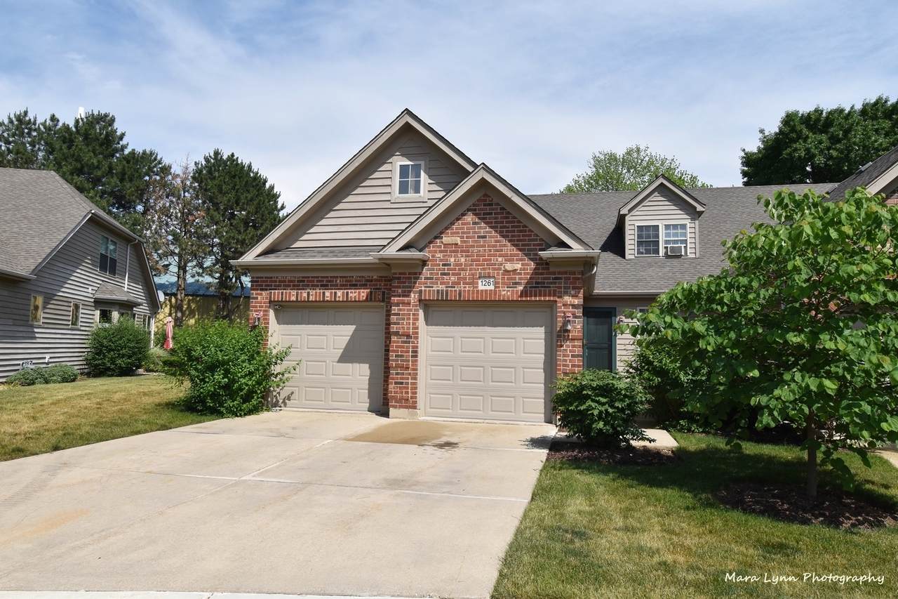1261 Oakleaf Court - Photo 1