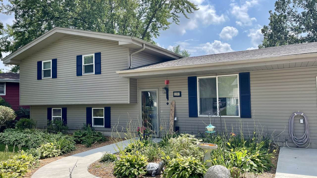 2201 Sprucewood Lane - Photo 1