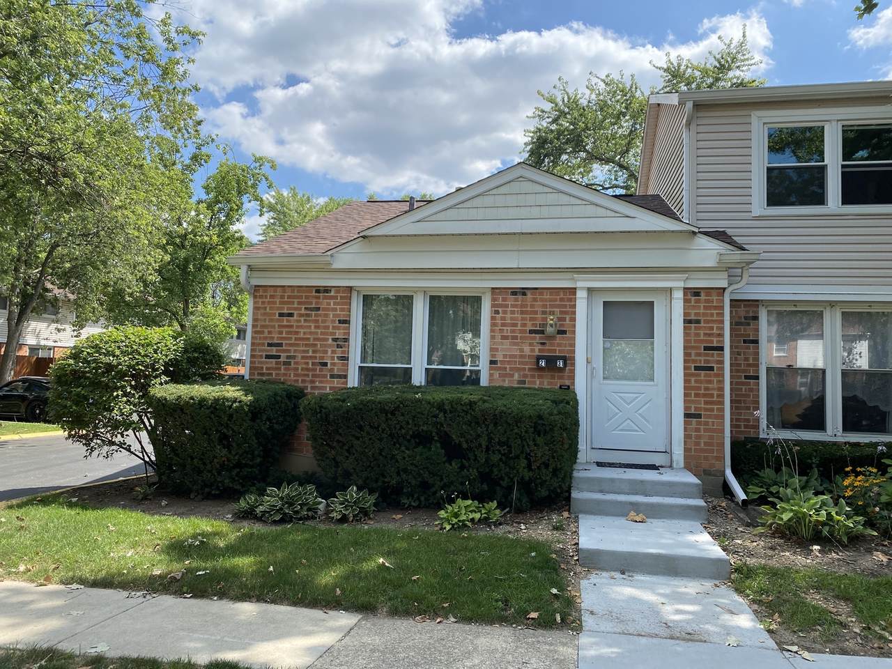 2131 Greenwood Court - Photo 1