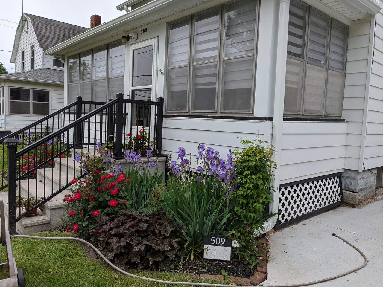 509 Genesee Street - Photo 1