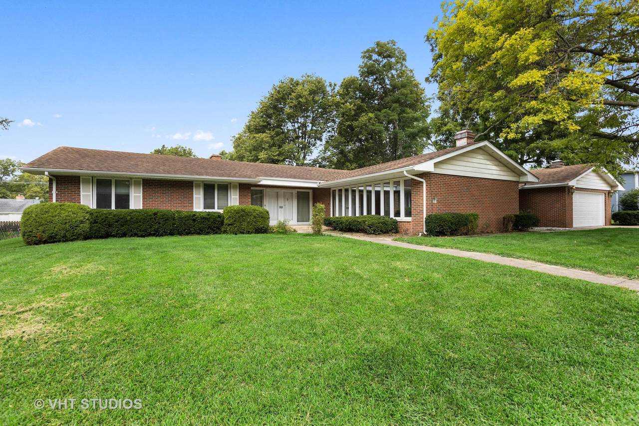 902 Joliet Street - Photo 1