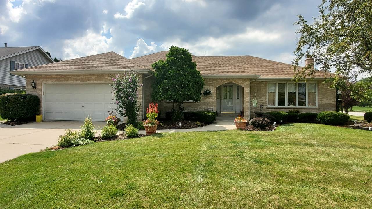 19500 Lancaster Drive - Photo 1