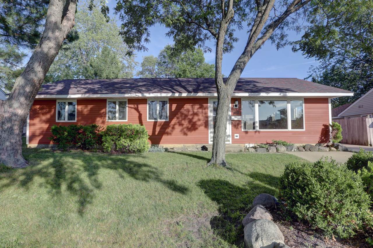 413 Ridge Circle - Photo 1
