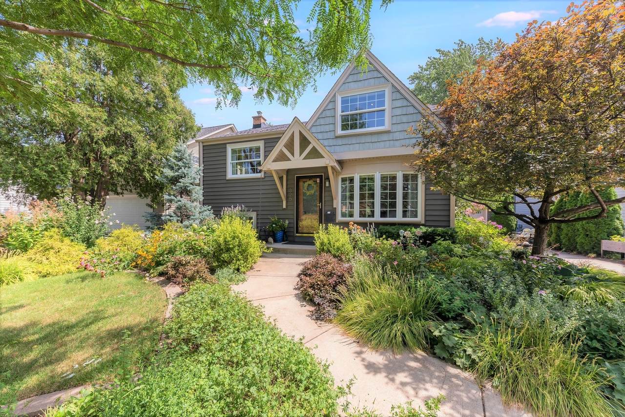 325 Park Street - Photo 1