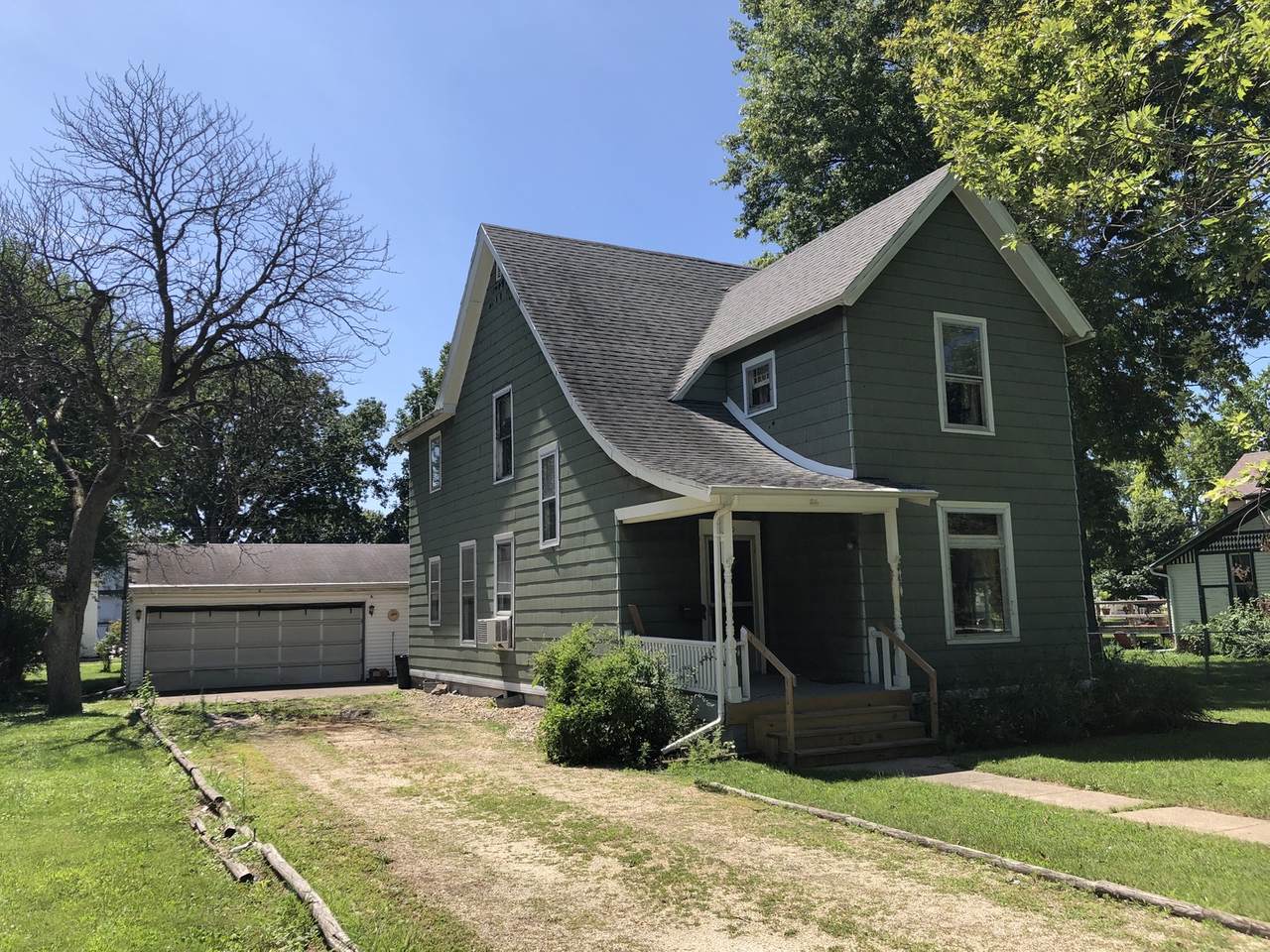 240 Orleans Street - Photo 1