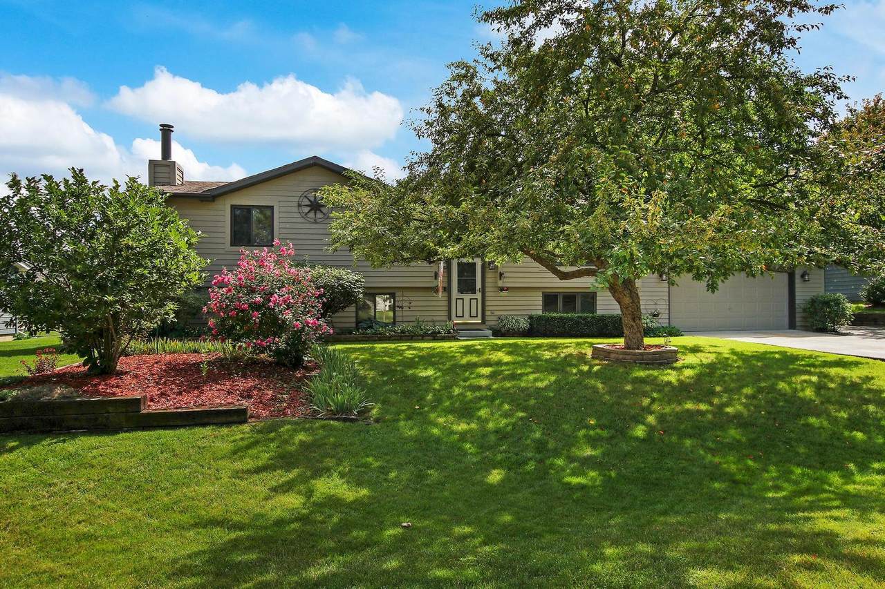 615 Nancy Lane - Photo 1