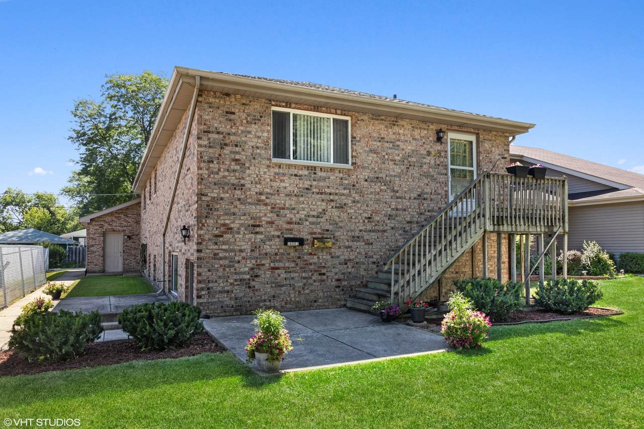 3113 Carpenter Street - Photo 1