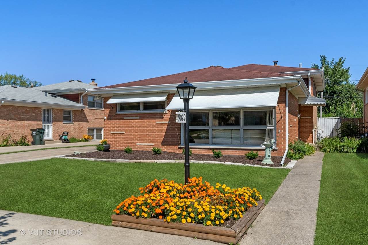 9029 Moody Avenue - Photo 1