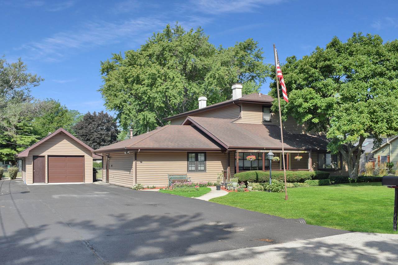 16242 Cecily Drive - Photo 1