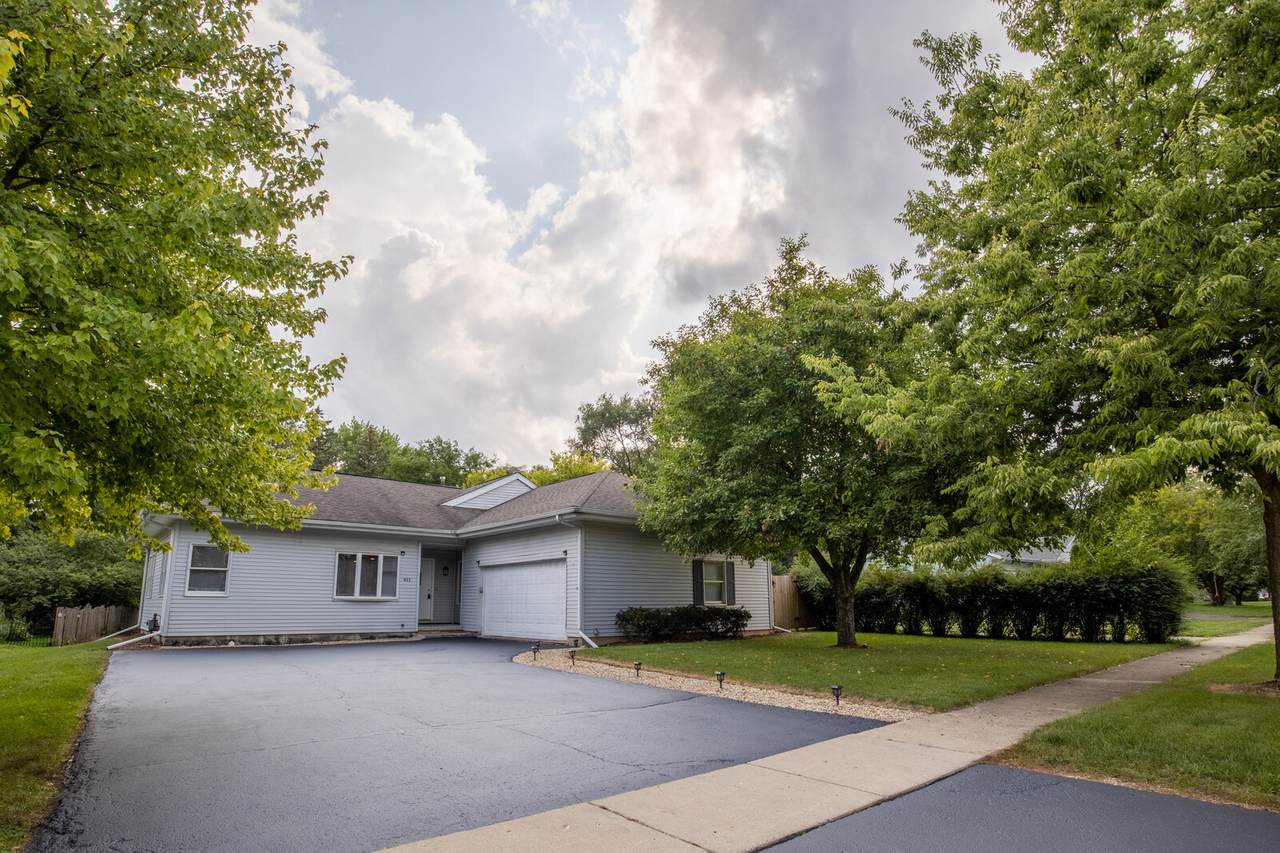 411 Everett Avenue - Photo 1
