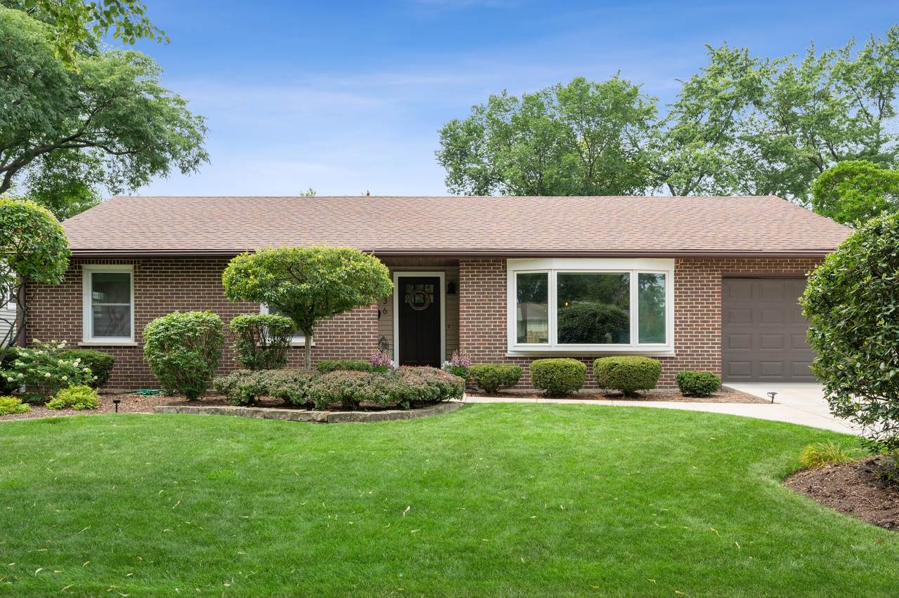 1836 Fernandez Avenue - Photo 1