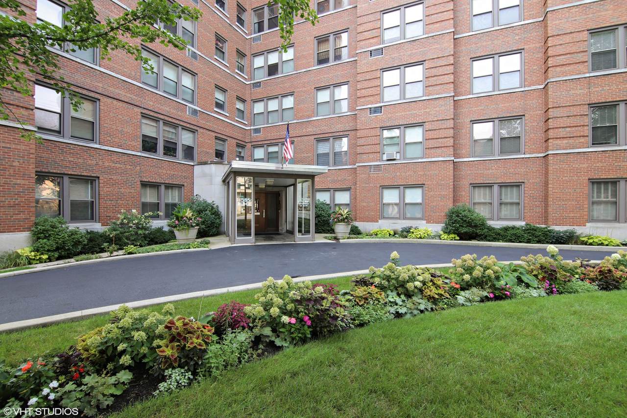 1585 Ridge Avenue - Photo 1
