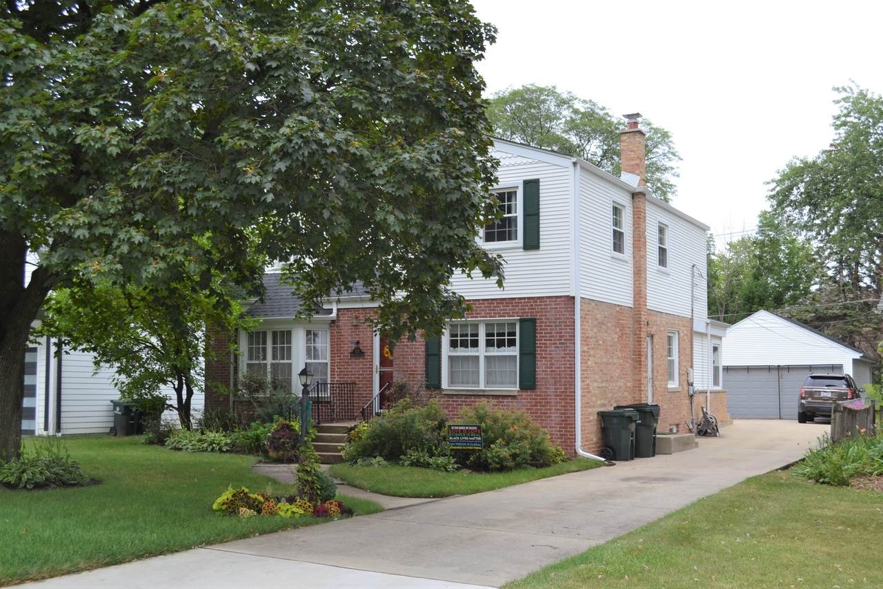 233 Montgomery Lane - Photo 1