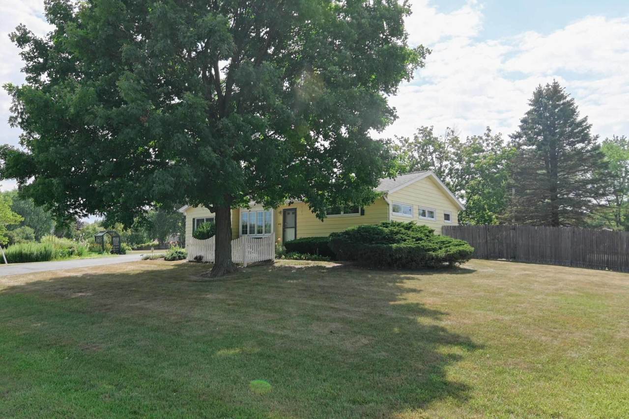 38780 Pine Avenue - Photo 1