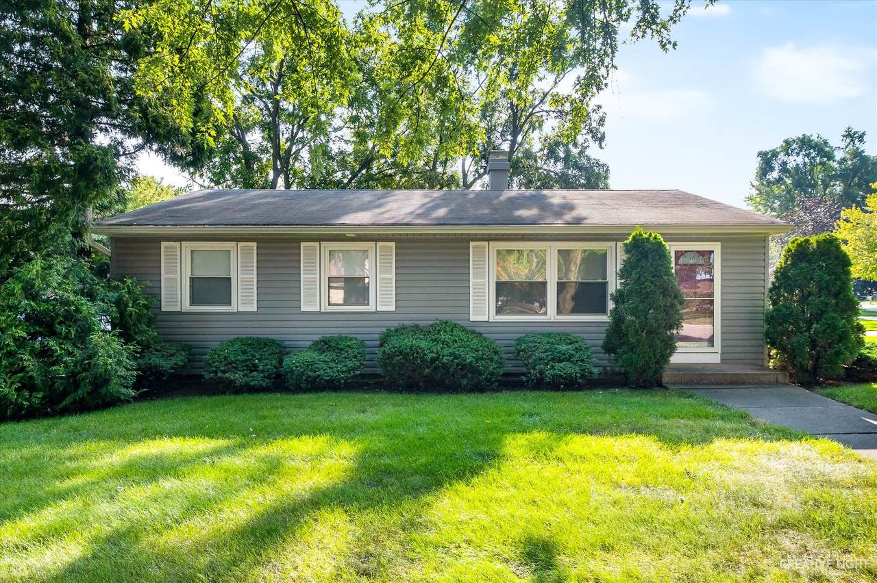 325 Renee Drive - Photo 1