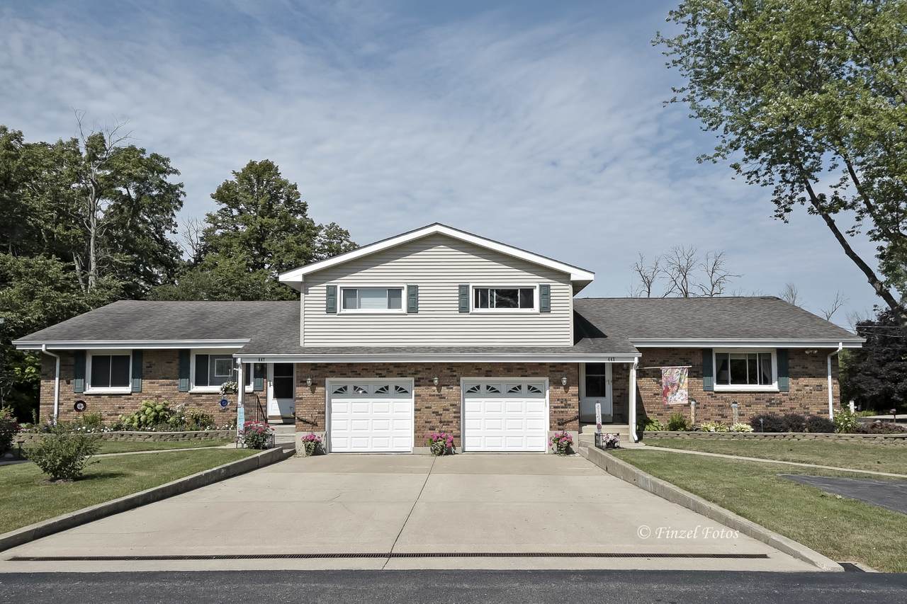 447 Barbara Court - Photo 1