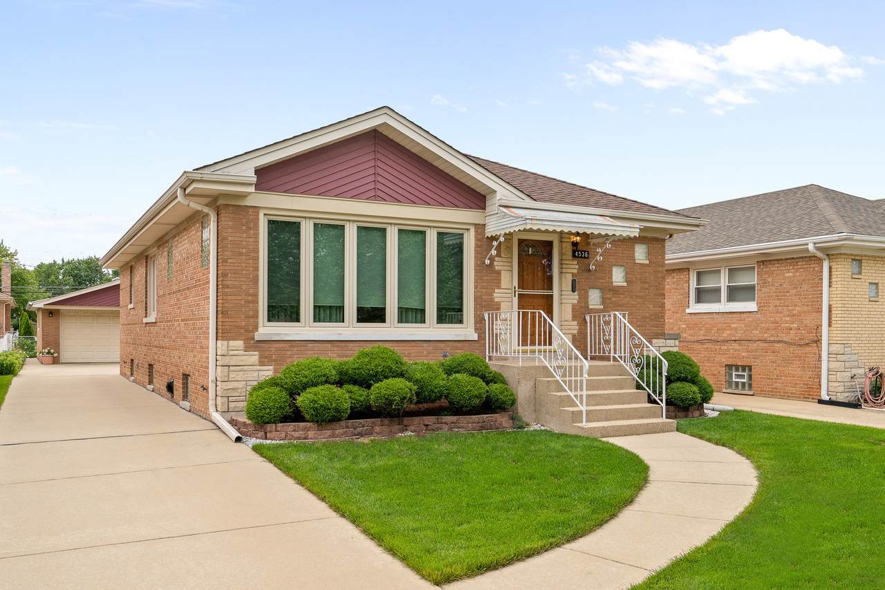 4536 Ottawa Avenue - Photo 1